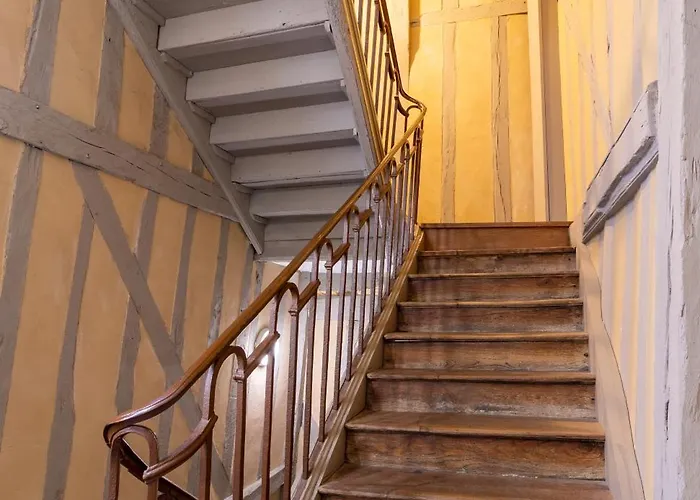 Apartment Le 13 Elegant Troyes